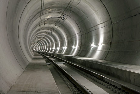 Rail tunnel
